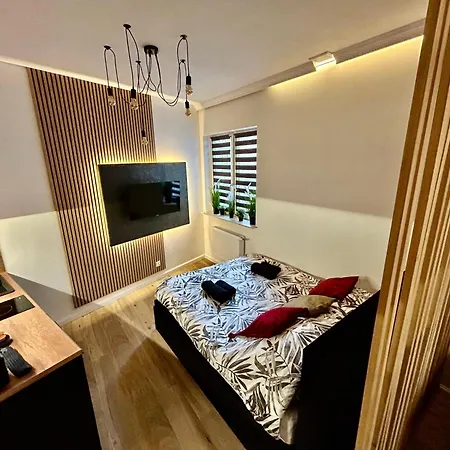 Ocean Black Jacuzzi Apartment Krakow