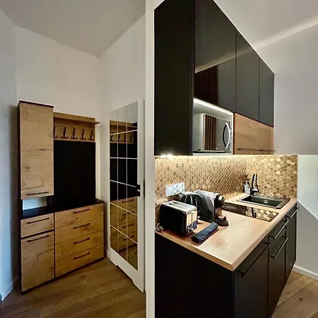 Ocean Black Jacuzzi *