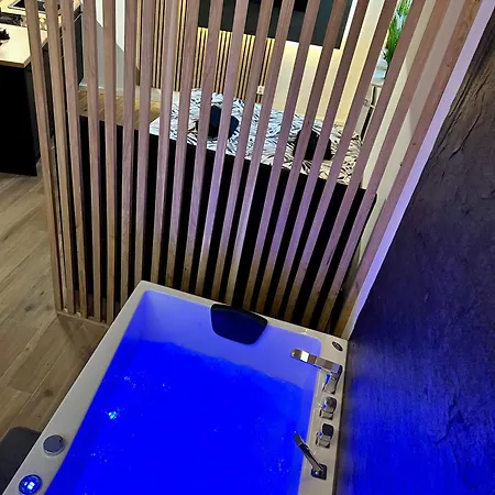 Ocean Black Jacuzzi Cracovie